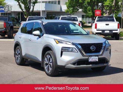 Brilliant Silver Metallic 2021 Nissan Rogue SV