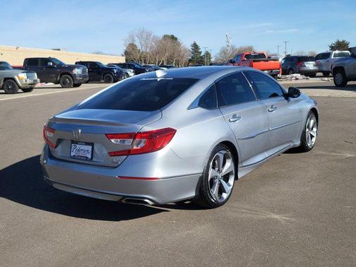 2019 Honda Accord Touring 2.0T