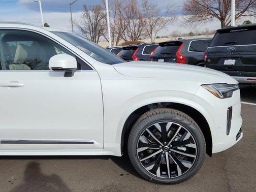 2026 Volvo XC90 B6 Plus 7-Seater