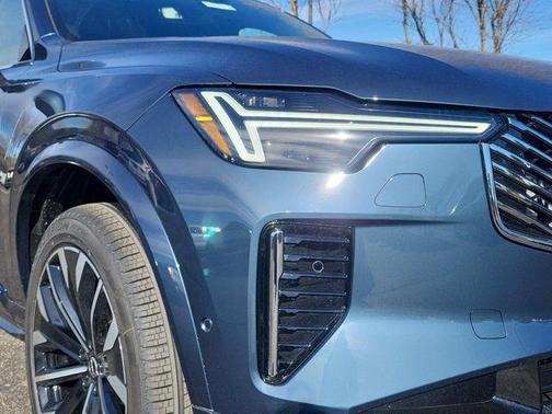 2026 Volvo XC90 Ultra, B6 AWD Gas (mild hybrid), Gasoline, Bright, 7 Seats