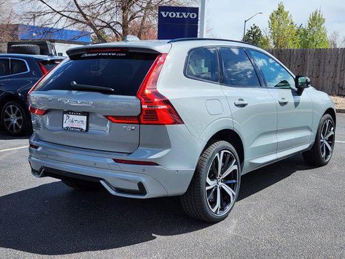 2025 Volvo XC60 Plug-In Hybrid T8 Ultra
