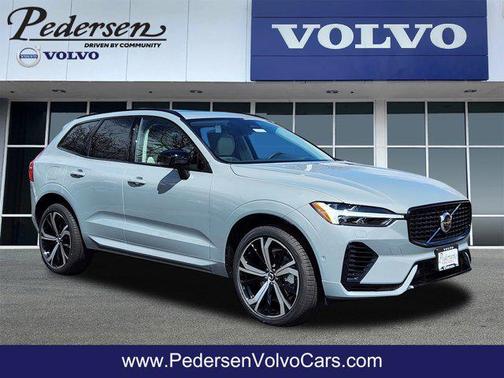 2025 Volvo XC60 Plug-In Hybrid T8 Ultra