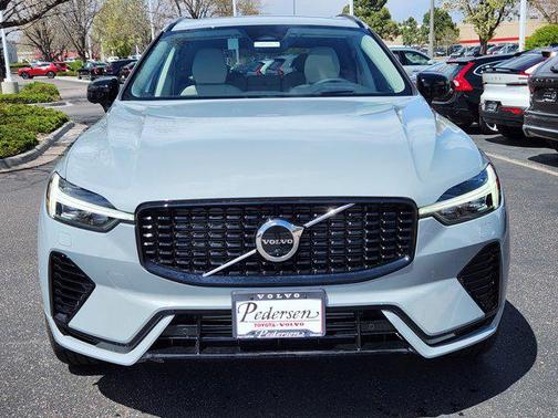 2025 Volvo XC60 Plug-In Hybrid T8 Ultra