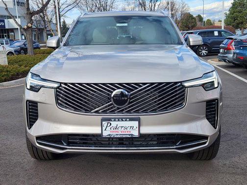 2026 Volvo XC90 B5 Core