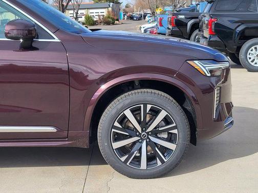 2026 Volvo XC90 Core, B5 AWD Gas (mild hybrid), Gasoline, Bright, 7 Seats