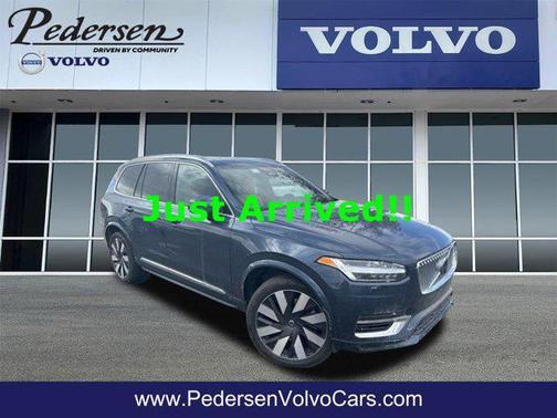 2024 Volvo XC90 Recharge Plug-In Hybrid T8 Ultimate Bright Theme 7-Seater