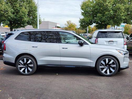 2025 Volvo EX90 Twin Motor Ultra