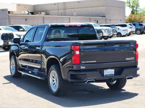Dark Ash Metallic 2023 Chevrolet Silverado 1500 High Country