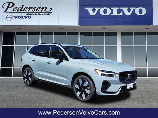 2025 Volvo XC60 Plug-In Hybrid T8 Plus