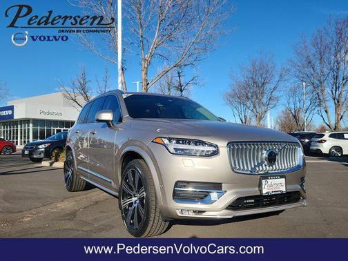 2024 Volvo XC90 B6 Plus Bright Theme 6-Seater