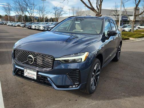 2026 Volvo XC60 B5 Plus