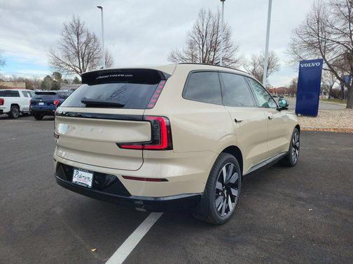 2025 Volvo EX90 Twin Motor Performance Ultra