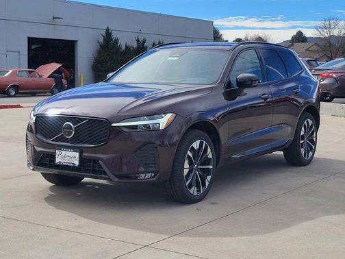 2026 Volvo XC60 B5 Plus