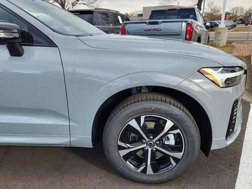 2026 Volvo XC60 B5 Core