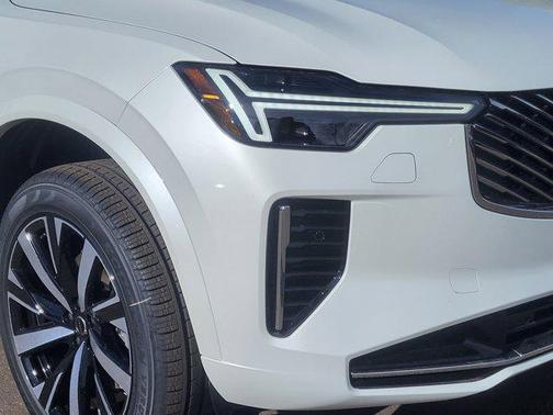 2026 Volvo XC90 Core, B5 AWD Gas (mild hybrid), Gasoline, Bright, 7 Seats