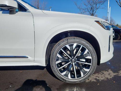 2026 Volvo XC90 B6 Plus 7-Seater