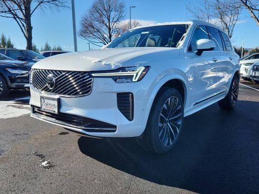 2026 Volvo XC90 B6 Plus 7-Seater