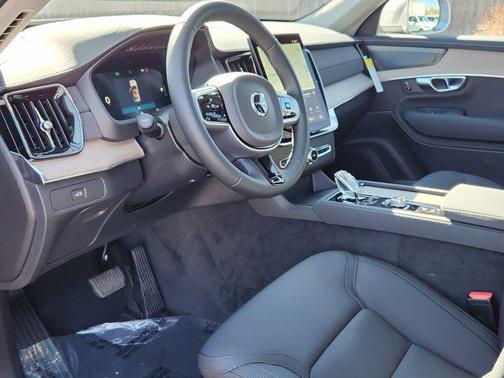 2026 Volvo XC90 B5 Plus 7-Seater