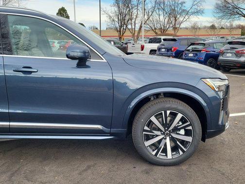 2026 Volvo XC90 B5 Core