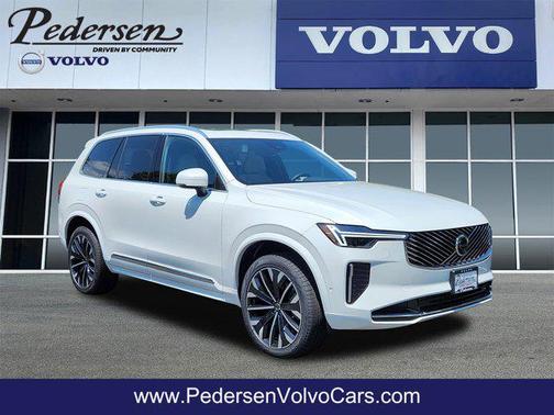 2025 Volvo XC90 Plug-In Hybrid T8 Plus 7-Seater