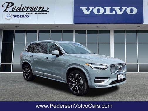 2025 Volvo XC90 B6 Plus 6-Seater