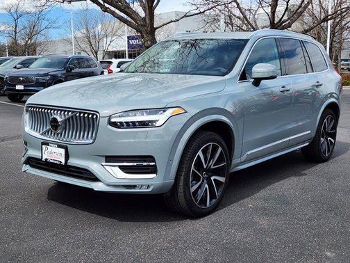 2025 Volvo XC90 B6 Plus 6-Seater