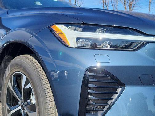 2026 Volvo XC60 B5 Core