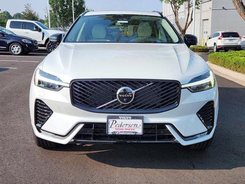 2026 Volvo XC60 B5 Ultra