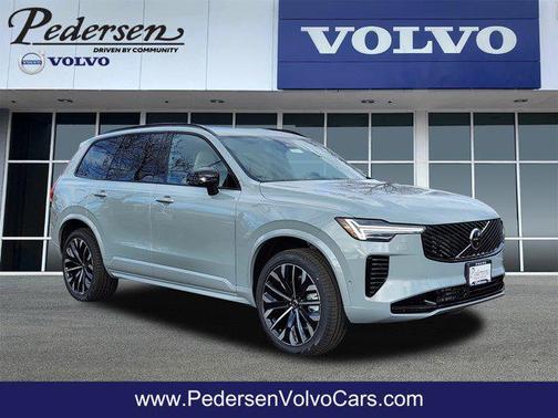 2026 Volvo XC90 B6 Ultra Dark Theme 7-Seater