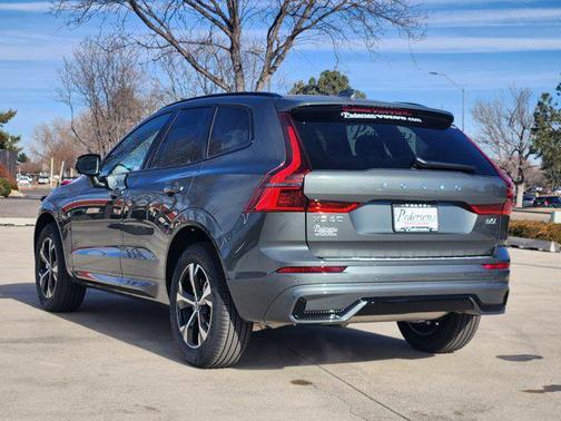 2026 Volvo XC60 B5 Core