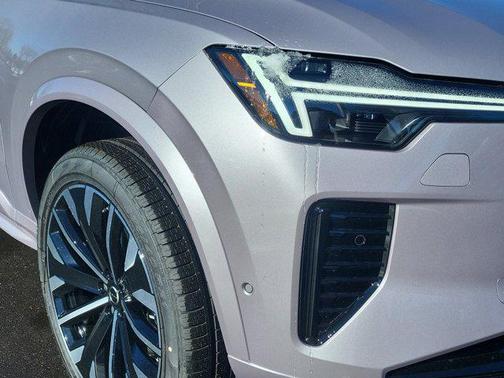 2026 Volvo XC90 B6 Ultra Dark Theme 7-Seater