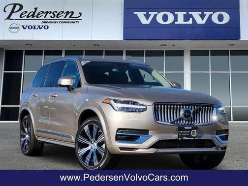 2023 Volvo XC90 Recharge Plug-In Hybrid T8 Plus Bright Theme 7-Seater