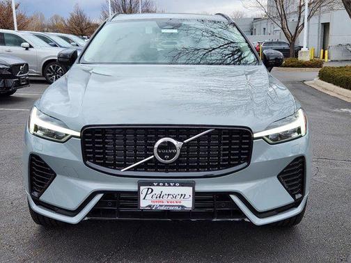 2025 Volvo XC60 Plug-In Hybrid T8 Plus