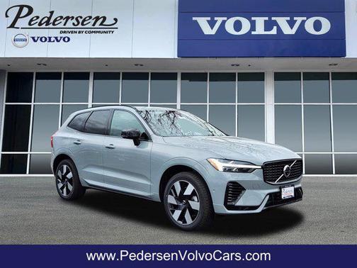 2025 Volvo XC60 Plug-In Hybrid T8 Plus