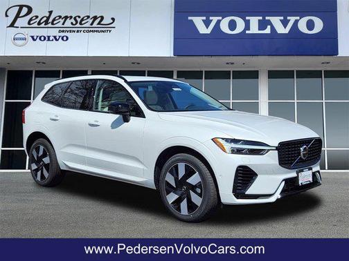 2025 Volvo XC60 Plug-In Hybrid T8 Plus