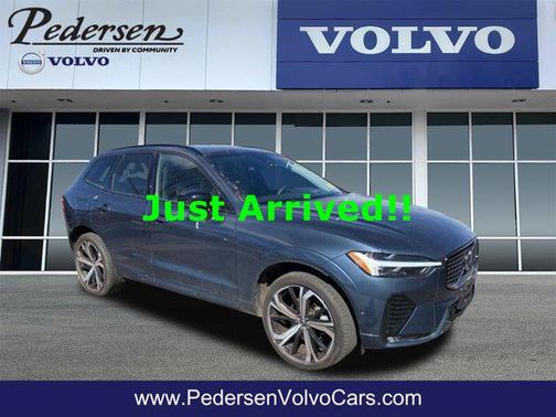 Denim Blue Metallic 2024 Volvo XC60 B5 Ultimate Dark Theme