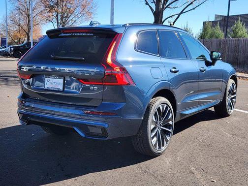 2026 Volvo XC60 B5 Ultra