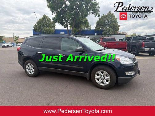 Dark Blue Metallic 2010 Chevrolet Traverse LS