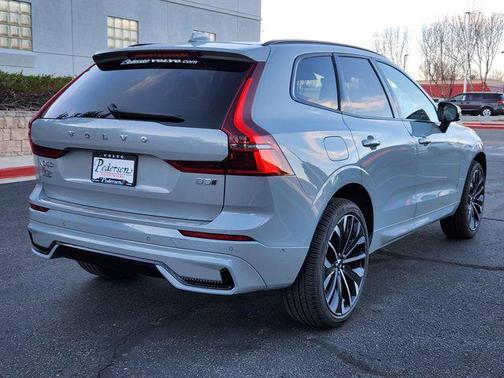 2026 Volvo XC60 B5 Ultra