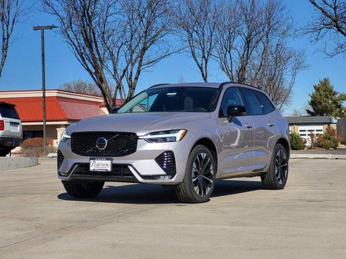 2026 Volvo XC60 B5 Plus