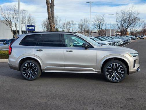2026 Volvo XC90 Ultra Dark Theme, B6 AWD Gas (mild hybrid), Gasoline, 7 Seats