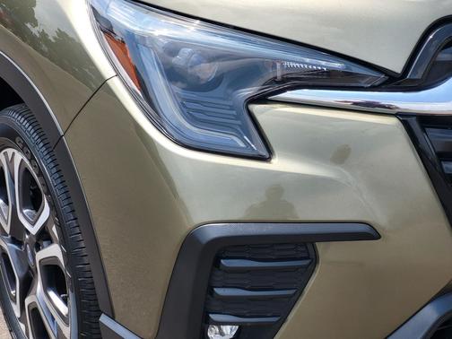 Autumn Green Metallic 2023 Subaru Ascent Limited 7-Passenger