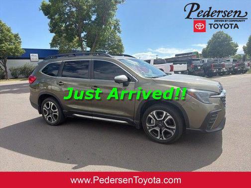 Autumn Green Metallic 2023 Subaru Ascent Limited 7-Passenger