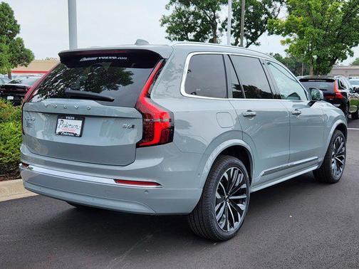 2026 Volvo XC90 B6 Plus 6-Seater