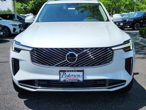 2025 Volvo XC90 Plug-In Hybrid T8 Plus 7-Seater