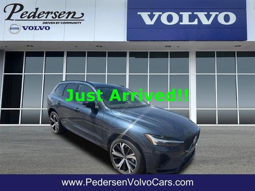 Denim Blue Metallic 2024 Volvo XC60 Recharge Plug-In Hybrid T8 Ultimate Dark Theme