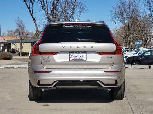 2026 Volvo XC60 B5 Plus