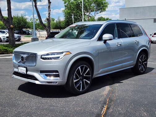 2025 Volvo XC90 B6 Plus 6-Seater