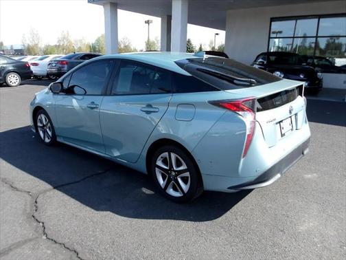 2017 Toyota Prius One