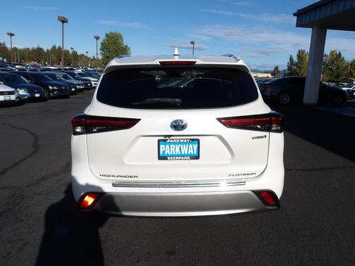 2020 Toyota Highlander Hybrid Platinum